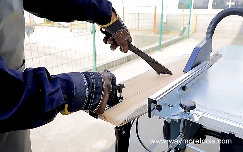 20-essential-woodworking-tools
